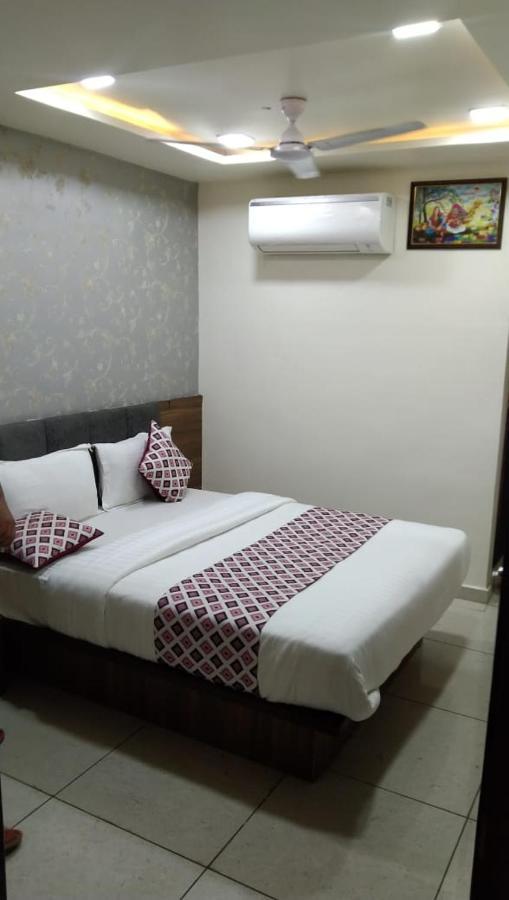 Hotel Atlanta Ahmedabad Exterior foto