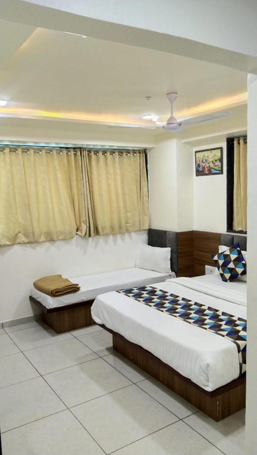 Hotel Atlanta Ahmedabad Exterior foto